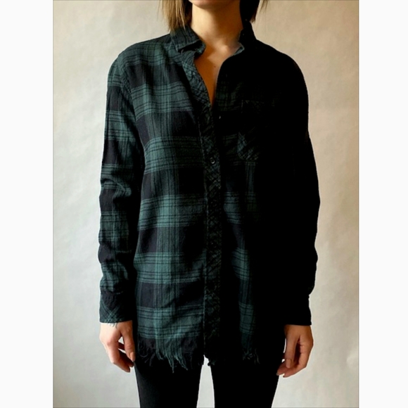 Woman's Button Up - Picture 1 of 4